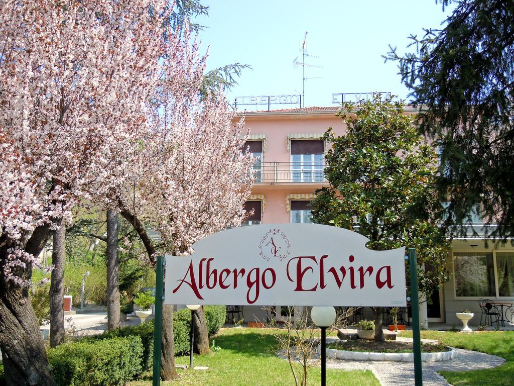 Hotel Elvira 2*